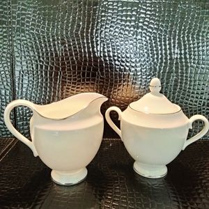 Wedgewood creamer and sugar bowl